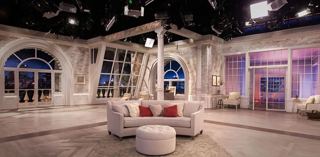 newsroom studio interior design